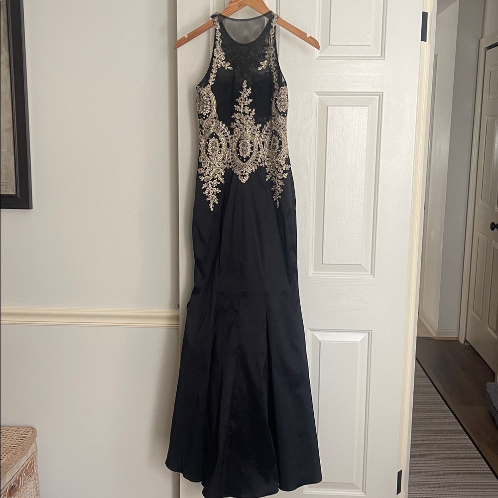 Xscape Black&Gold Taffeta Mermaid Prom Event Gown Side Zip Size 2P - Picture 8 of 15
